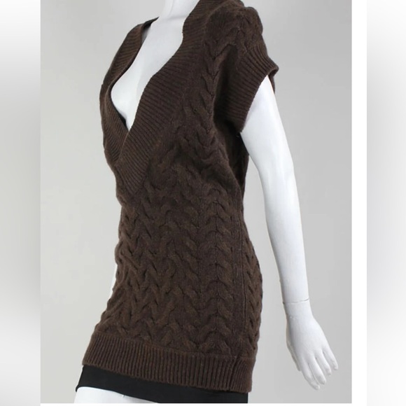 Stunning Vince knit alpaca/wool blend sweater in deep grey/blackeuc - Picture 6 of 7